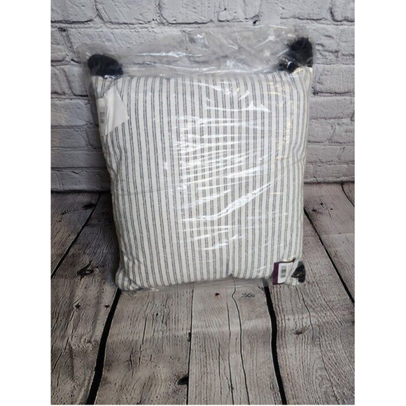 Lush Decor Pinnacle Stripe  Navy Off-White Pillow - Picture 1 of 5